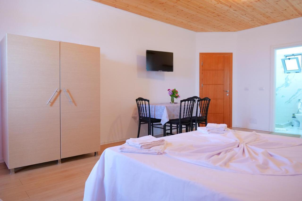 Guesthouse Panorama Nivice Саранде Екстериор снимка